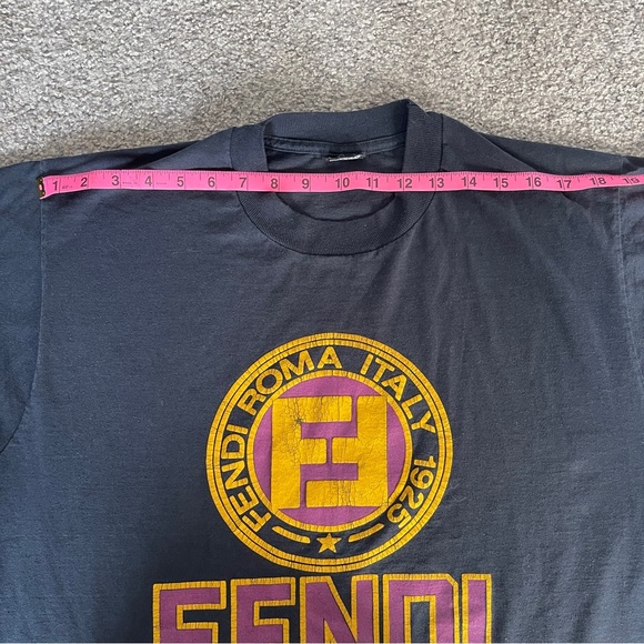 Vintage Black Fendi T-shirt size XL - Picture 8 of 11